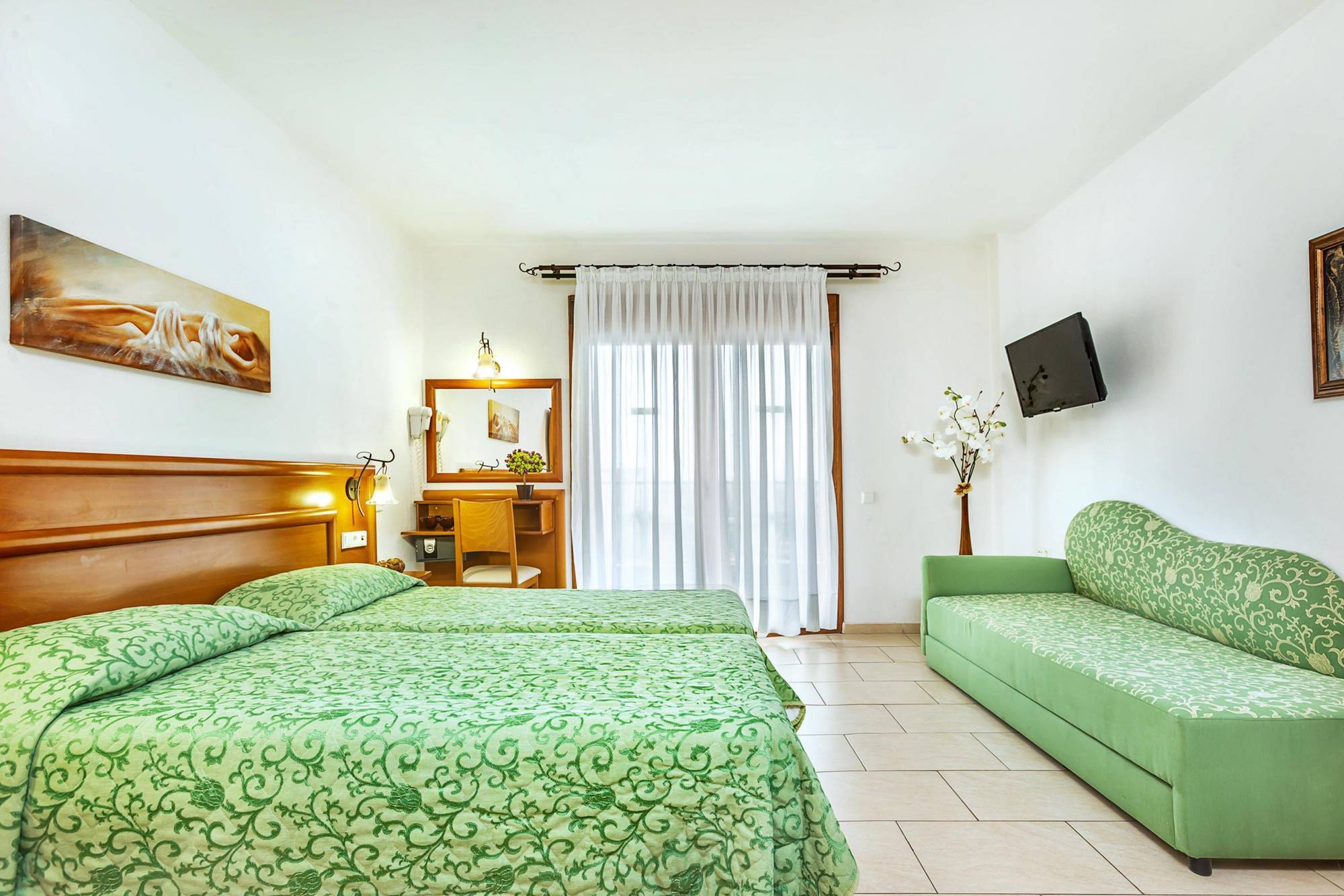 Apartahotel Nereides
